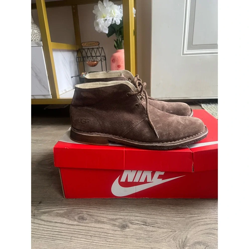 UGG Australia Men's Suede Leighton Brown Boot Size 9.5 1005487